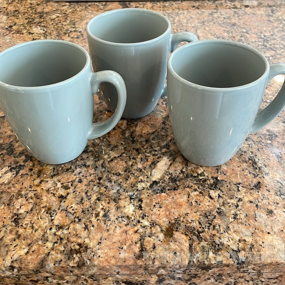 Corelle Stoneware Mugs - Set of 3 - green - gray - VGUC